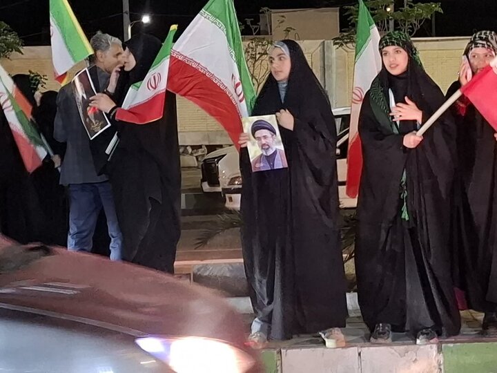 تصاویر | چهل و پنجمین تجمع شبانه مردمی کاشان در خیابان امیرکبیر چهار راه سلمان