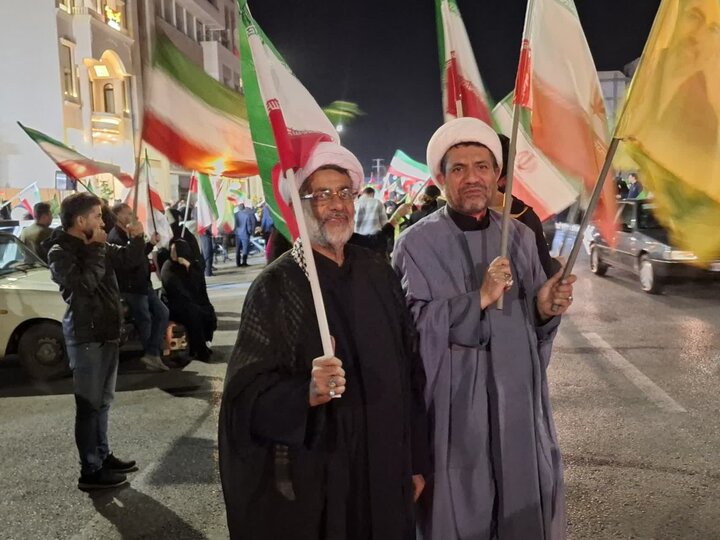 تصاویر | چهل و پنجمین تجمع شبانه مردمی کاشان در خیابان امیرکبیر چهار راه سلمان