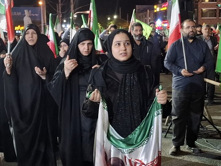 تصاویر | چهل و پنجمین تجمع شبانه مردمی کاشان در خیابان امیرکبیر چهار راه سلمان