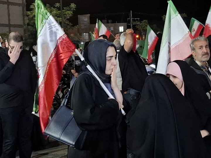 تصاویر | چهل و پنجمین تجمع شبانه مردمی کاشان در خیابان امیرکبیر چهار راه سلمان