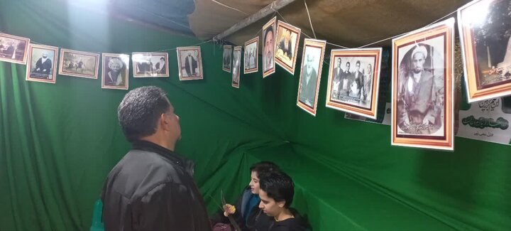 تصاویر/ خدمت رسانی طلاب موکب «شهدای روحانی آمل» به شرکت کنندگان در تجمع مردمی