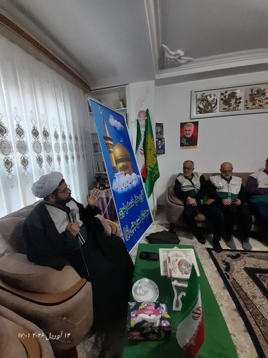 تصاویر / معاون تبلیغ وامور فرهنگی شهرستان بهشهر در جمع خادمان امام رضا (ع)