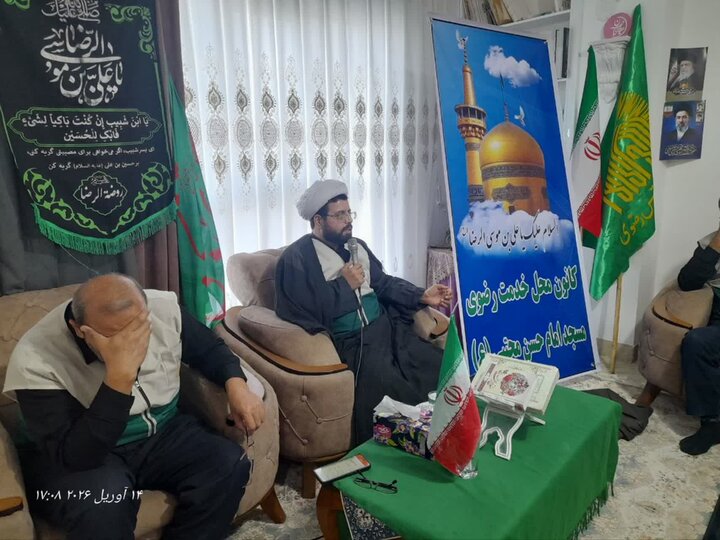 تصاویر / معاون تبلیغ وامور فرهنگی شهرستان بهشهر در جمع خادمان امام رضا (ع)