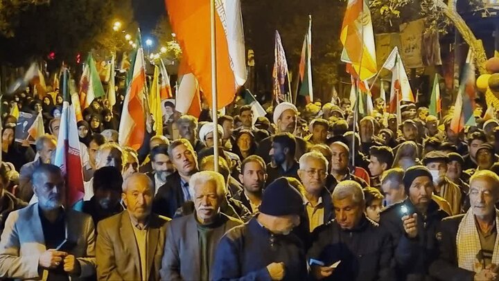 تصاویر/ چهل و پنجمین شب تجمع در شهر رابر