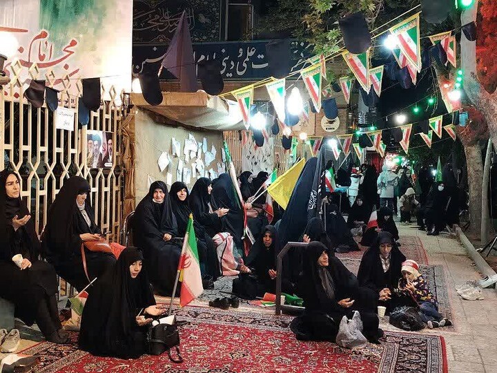تصاویر |اجتماع مردمی شب‌های اقتدار موکب مدرسه علمیه دارالحکمه اصفهان
