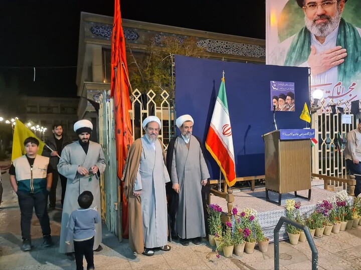تصاویر |اجتماع مردمی شب‌های اقتدار موکب مدرسه علمیه دارالحکمه اصفهان