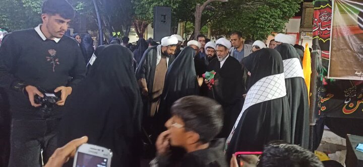 تصاویر/ تداوم فعالیت موکب مدرسه علمیه فاطمه الزهرا(س) کشکوئیه در تجمعات