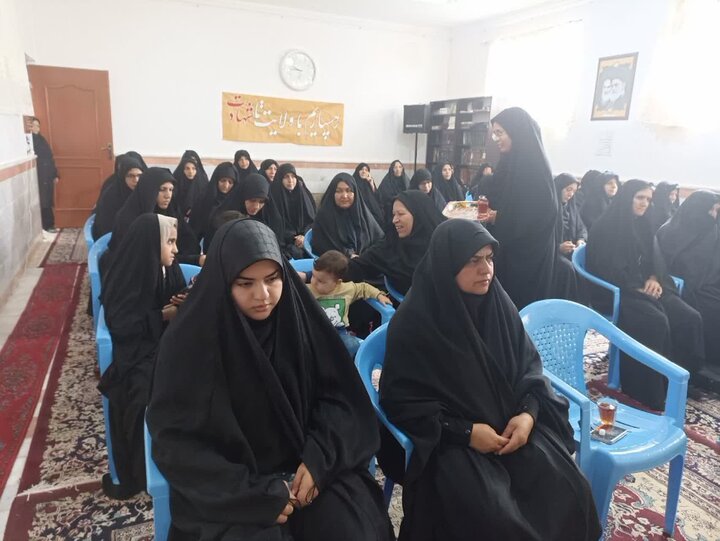 تصاویر/ برگزاری مراسم شهادت امام صادق(ع) در تعدادی از مدارس علمیه خواهران استان کرمان