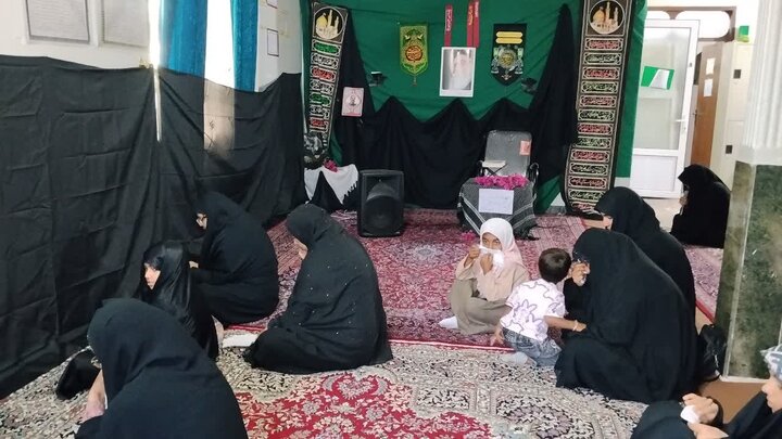 تصاویر/ برگزاری مراسم شهادت امام صادق(ع) در تعدادی از مدارس علمیه خواهران استان کرمان