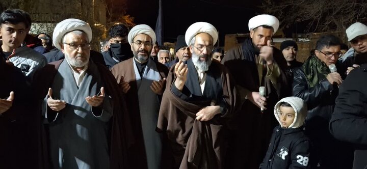 تصاویر/ حضور اساتید مدرسه علمیه خوی در روستاهای این شهرستان در جهت تبیین مسائل روز
