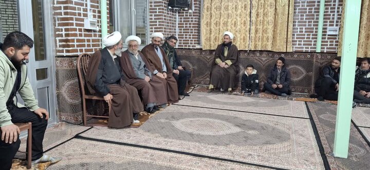 تصاویر/ حضور اساتید مدرسه علمیه خوی در روستاهای این شهرستان در جهت تبیین مسائل روز