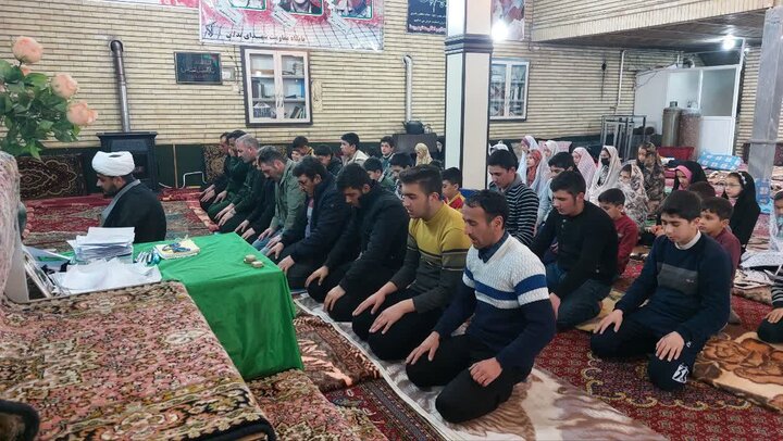 تصاویر/ حضور اساتید مدرسه علمیه خوی در روستاهای این شهرستان در جهت تبیین مسائل روز