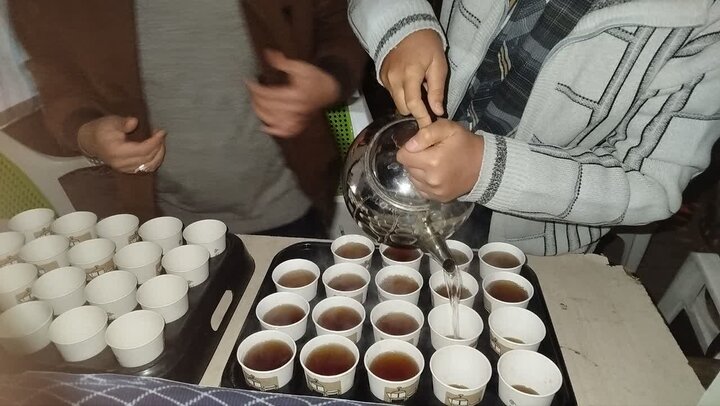 تصاویر/  فعالیت موکب مدرسه علمیه امام خمینی رحمه الله شهرستان خوی در چهل و پنجمین شب از تجمعات مردمی