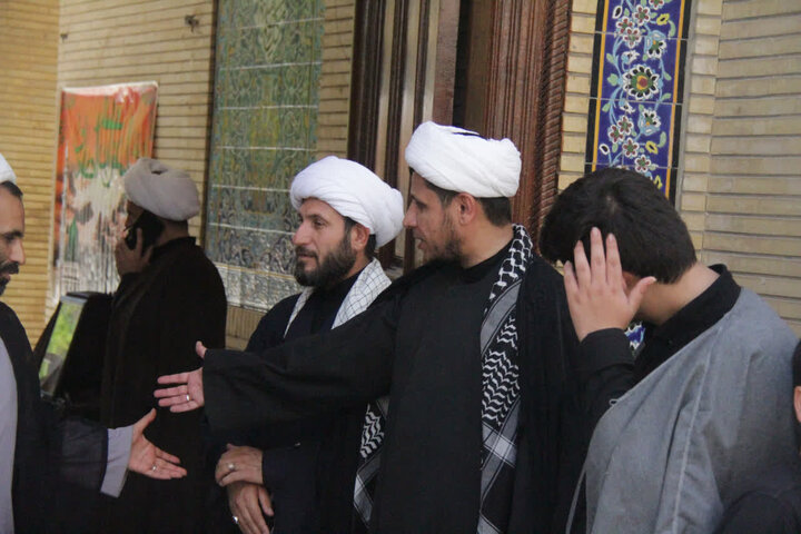 تصاویر/ گرامیداشت شهادت امام صادق(ع) در مدرسه علمیه امام خمینی(ره)