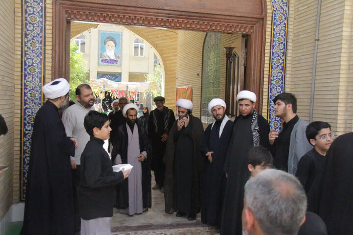 تصاویر/ گرامیداشت شهادت امام صادق(ع) در مدرسه علمیه امام خمینی(ره)