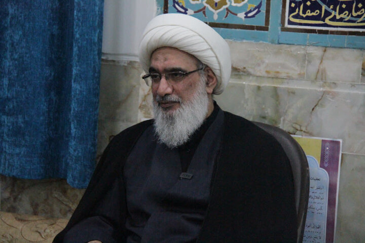 تصاویر/ گرامیداشت شهادت امام صادق(ع) در مدرسه علمیه امام خمینی(ره)