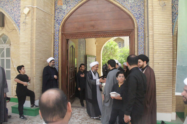 تصاویر/ گرامیداشت شهادت امام صادق(ع) در مدرسه علمیه امام خمینی(ره)