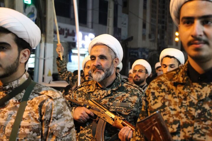 تصاویر / طلاب ملایری با لباس رزم به میدان آمدند