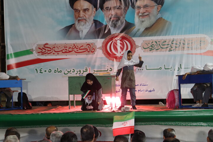 تصاویر/ اجرای تئاتر شهادت دانش آموزان مینابی در دیّر