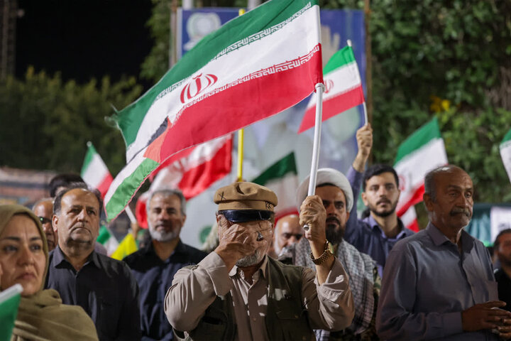 تصاویر/ حماسه حضور بوشهری‌ها در میدان