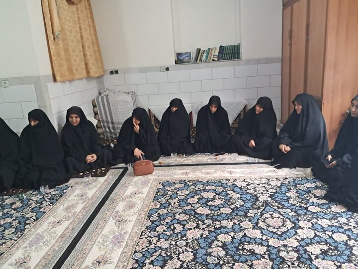تصاویر/ دیدار با خانواده شهید کوزه ای از شهدای جنگ رمضان در شهداد