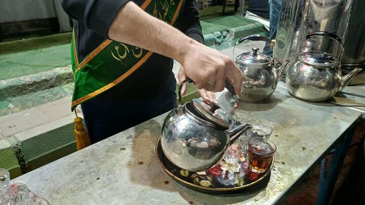 تصاویر/چهل و پنجمین شب حضور پرشور مردم ولایتمدار مامونیه در تجدید بیعت با آرمان‌های انقلاب