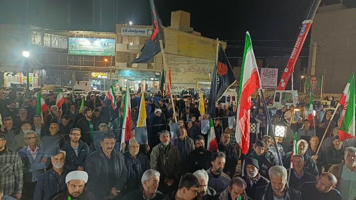 تصاویر/چهل و پنجمین شب حضور پرشور مردم ولایتمدار مامونیه در تجدید بیعت با آرمان‌های انقلاب