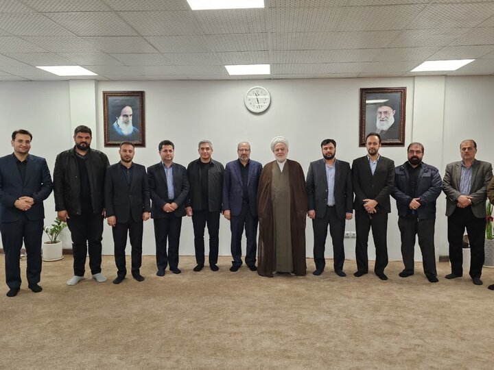 تصاویر/ دیدار معاون حقوقی و امور مجلس صدا و سیمای کشور با نماینده ولی‌فقیه در کردستان