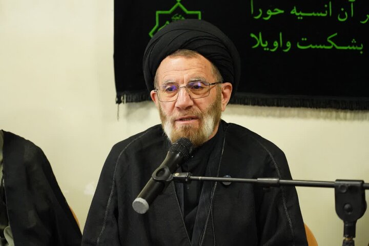 تصاویر/دیدار نماینده ولی فقیه در لرستان با حوزویان بروجرد