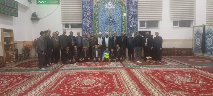 تصاویر / استمرار فعالیت های تبلیغی اساتید مدرسه علمیه تکاب در جنگ رمضان