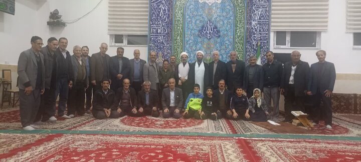 تصاویر / استمرار فعالیت های تبلیغی اساتید مدرسه علمیه تکاب در جنگ رمضان