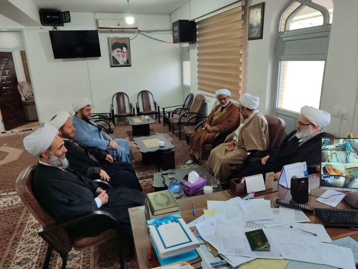 تصاویر/ حضور مدیر منطقه ۲ حوزه قائم مقام در امور استان‌ها در مدرسه علمیه امام رضا علیه السلام شهرستان میاندوآب