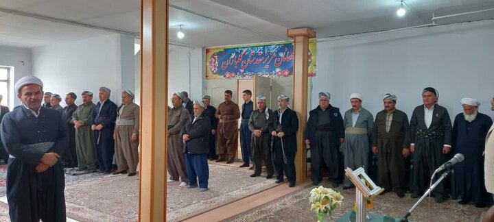 تصاویر/ برگزاری محفل انس با قرآن کریم به مناسبت شهادت قائد امت و شهدای جنگ رمضان در اشنویه
