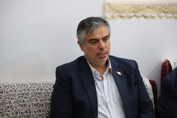 تصاویر/دیدار استاندار مرکزی با خانواده سردار شهید حسن کبیری از شهدای جنگ رمضان
