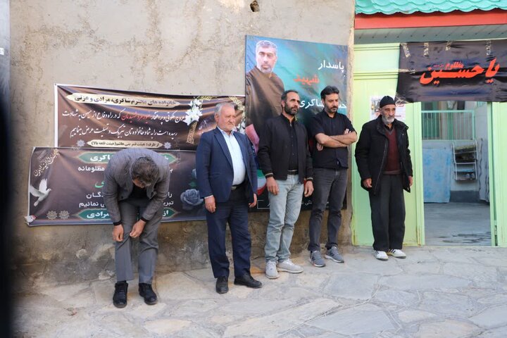 تصاویر/دیدار استاندار مرکزی با خانواده سردار شهید حسن کبیری از شهدای جنگ رمضان