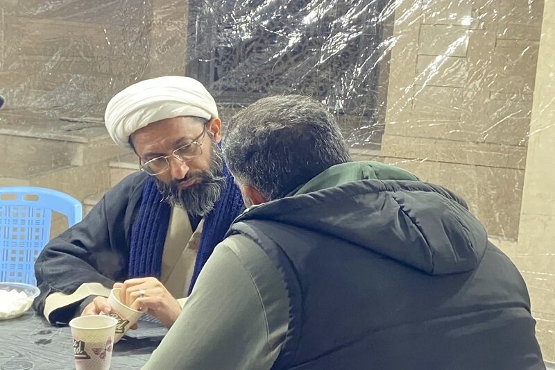 برپایی غرفه گفتمان دینی در کرمانشاه+عکس