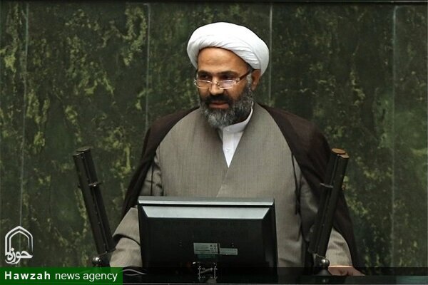 حضور مستمر مردم، جلوه‌ای از وفاداری تاریخی ملت به ارزش‌های اسلامی است