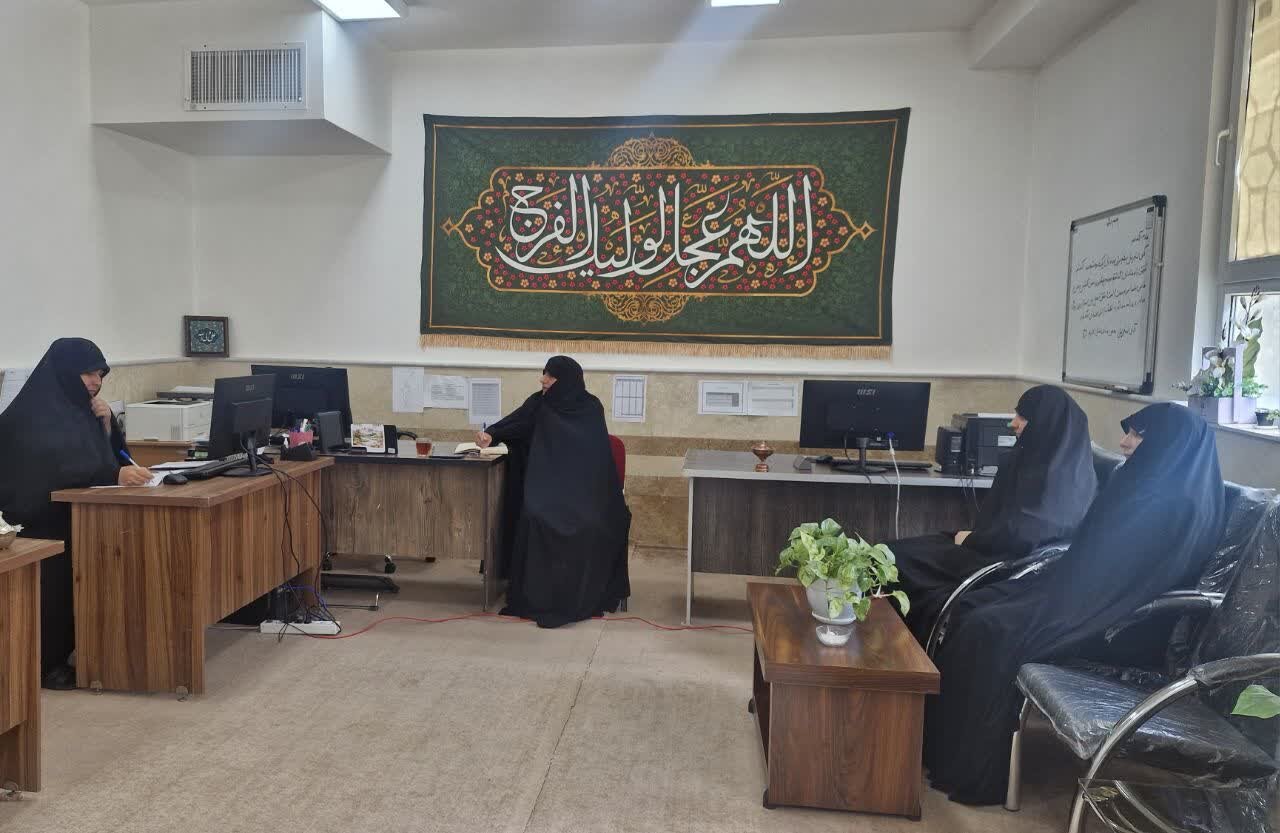 جلسه پیشبرد اهداف آموزشی و فرهنگی در حوزه علمیه حضرت زینب کبری(س) ارومیه برگزار شد