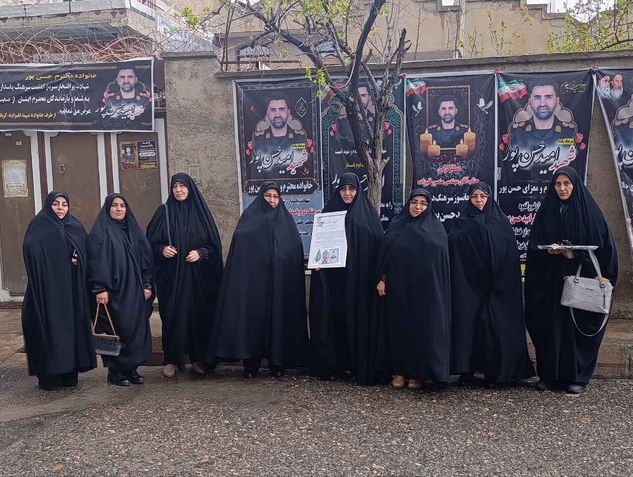 دیدار طلاب شاهین‌دژ با خانواده شهید «امید حسن‌پور»؛ روایت صبر و وفاداری در سایه شهادت+ تصاویر