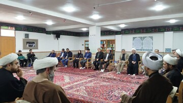 تصاویر/ نشست تبیینی اساتید حوزه علمیه و دانشگاه های خوی