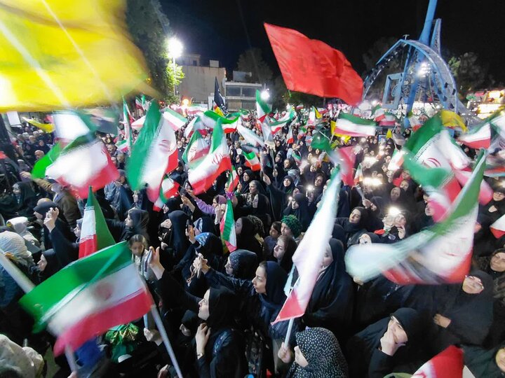 تصاویر/ قرار چهل و ششم ورامینی ها در میدان امام خمینی