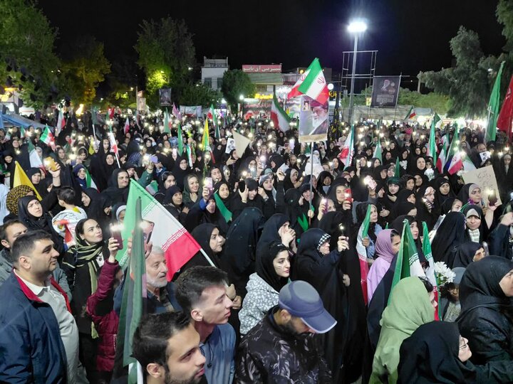 تصاویر/ قرار چهل و ششم ورامینی ها در میدان امام خمینی