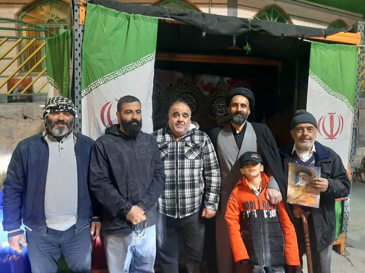 تصاویر/ مؤمنان بخش «رینه» لاریجان، در تجمع شبانه بیست و ششم فروردین