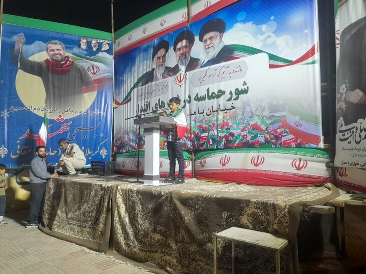 تصاویر/ بیعت با رهبر انقلاب در بردستان