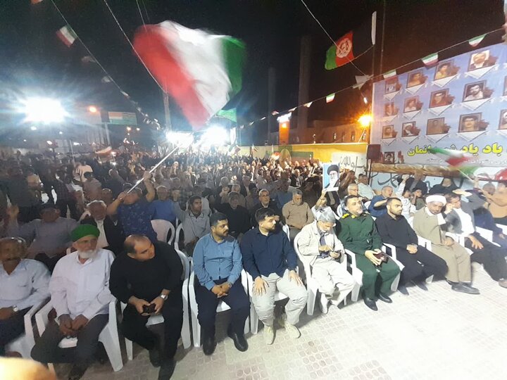 تصاویر/ بیعت با رهبر انقلاب در بردستان