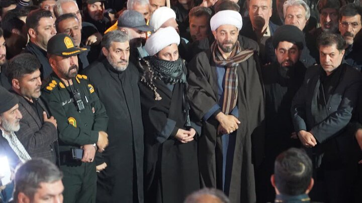 تصاویر/ تجمع مردم خوی در خونخواهی رهبر شهید انقلاب و لزوم مبارزه با آمریکا در چهل و هفتمین شب متوالی
