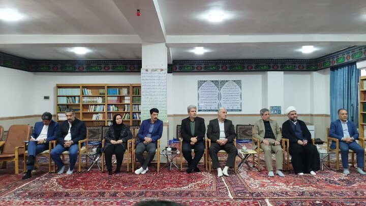 تصاویر/ نشست تبیینی اساتید حوزه علمیه و دانشگاه های خوی