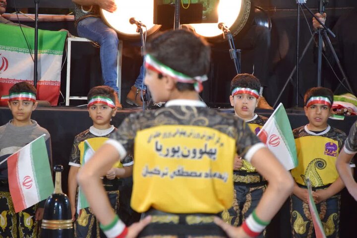 فیلم/چهل و ششمین تجمع مردمی شهرستان آران وبیدگل در میدان سردارسلیمانی