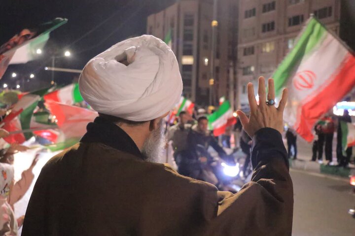 چهل و هفتمین اجتماع شبانه مردمی در قرچک