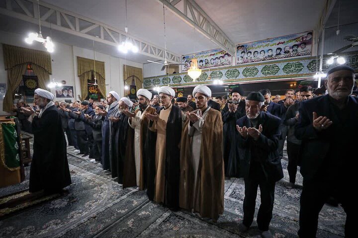 تصاویر / مراسم عزاداری رهبر شهید با حضور امام جمعه قزوین